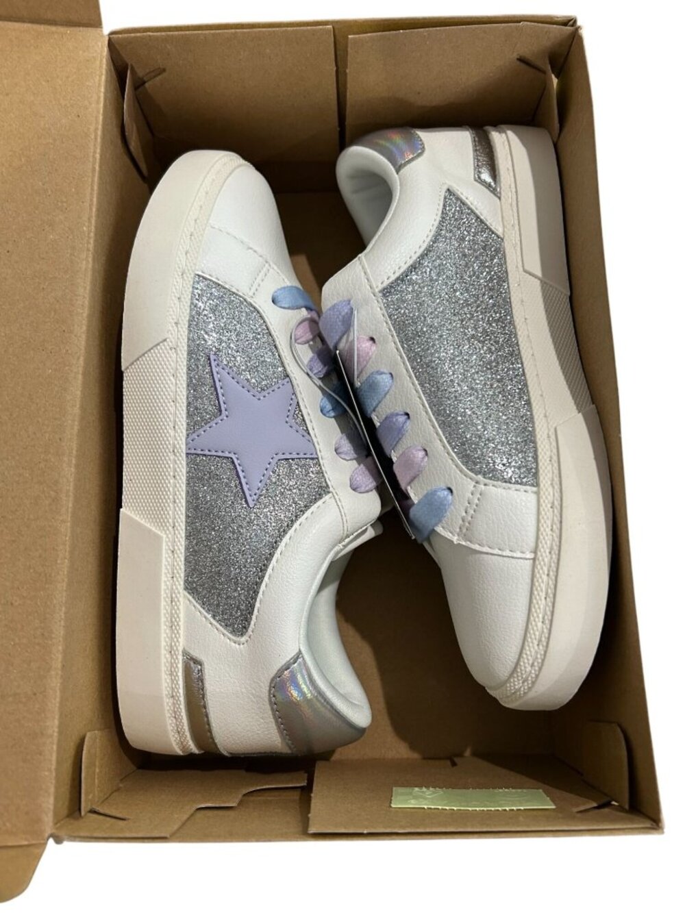 NEW Kids' Kaitlyn Court Sneakers - Art Class Silver 4: Lace up, Non Marking Sole